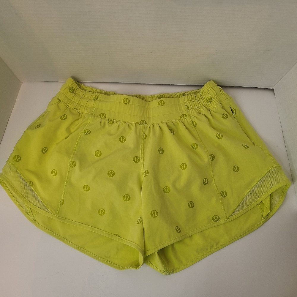 Hotty Hot Short - Polka Dot Logo Lemon Vibe